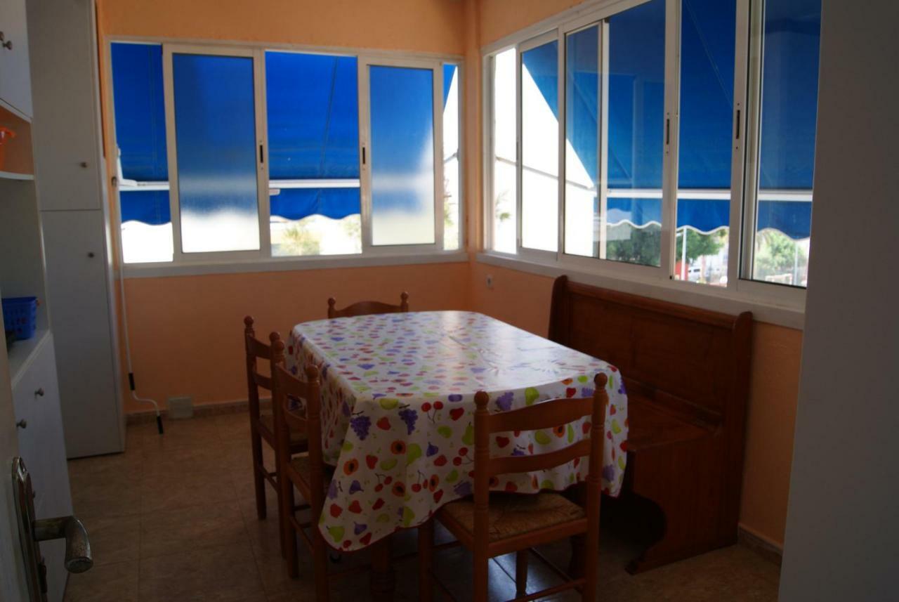 Playa Delicias Apartment Aguilas Bagian luar foto